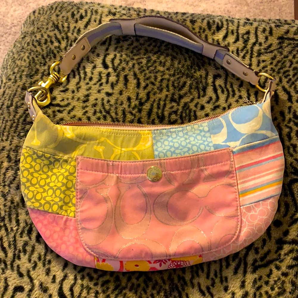AUTHENTIC COACH PURSE 👛